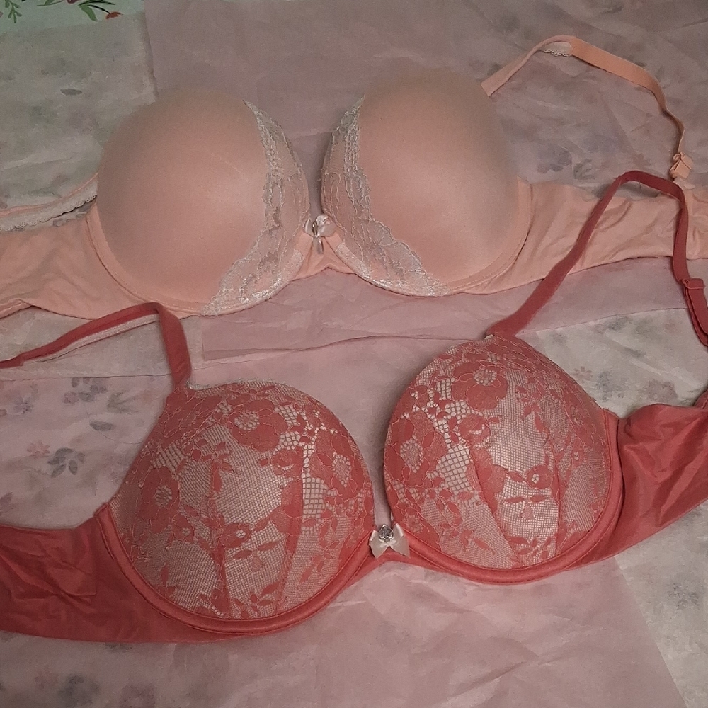 Victoria's Secret Lace Push-Up Bra Set - Peach and Coral